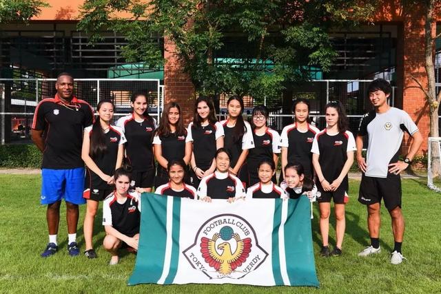 巴萨计划明夏签下哲凯赖什 作为莱万的理想接班人